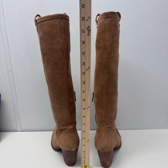 UGG Ava Tan Suede Women's Tall Boot size 8 Preppy Minimalist Basic Classy Casual - Picture 4 of 9